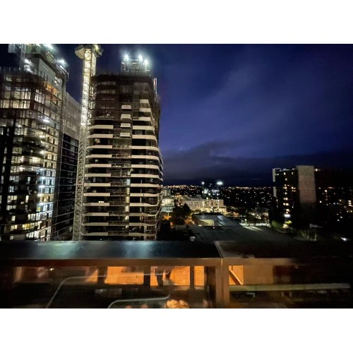 明亮通透Box Hilll核心地段精品两房公寓出售，朝北阳台， 阳光满屋
