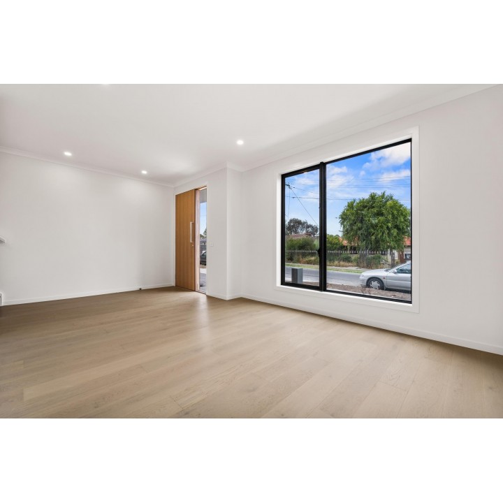 2/6 Ramleh Rd, Reservoir - Thumbnail 4