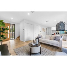 Glen Waverley 现房热卖- 名校在旁，绿意在侧，生活便捷