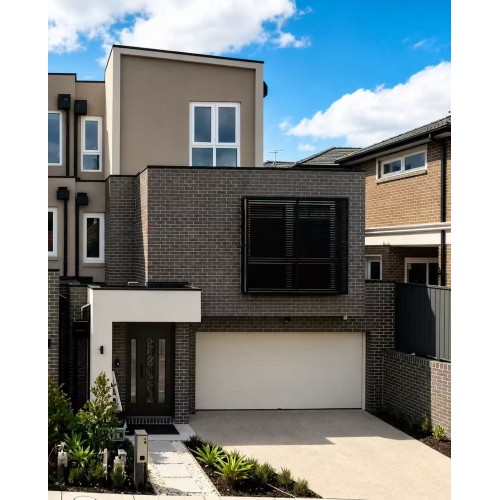 Spacious Tri-Level Home with Dual Kitchens in Serpell School Zone in Templestowe 