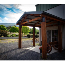 雅拉山谷运营30余年成熟草莓农场出售