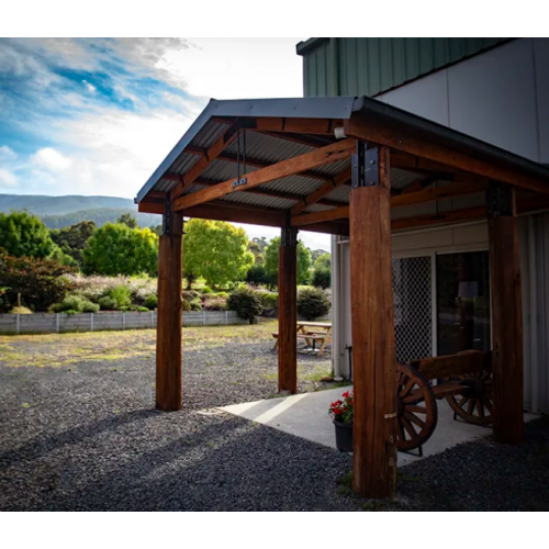 雅拉山谷运营30余年成熟草莓农场出售