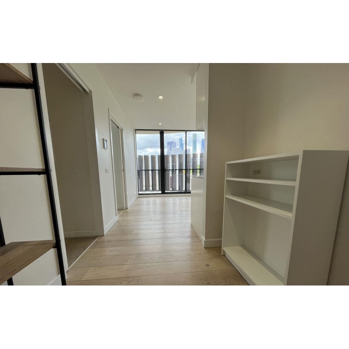 605/130 Dudley St, West Melbourne - Thumbnail 3